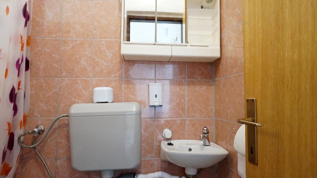 נין Apartments Red Rose מראה חיצוני תמונה